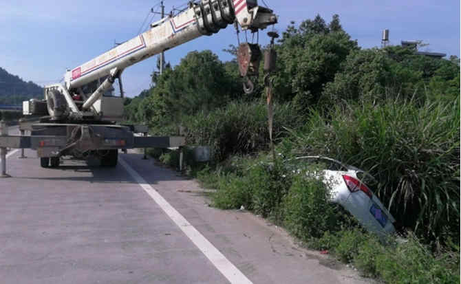 永川区重载吊车救援 永川区重载吊车救援